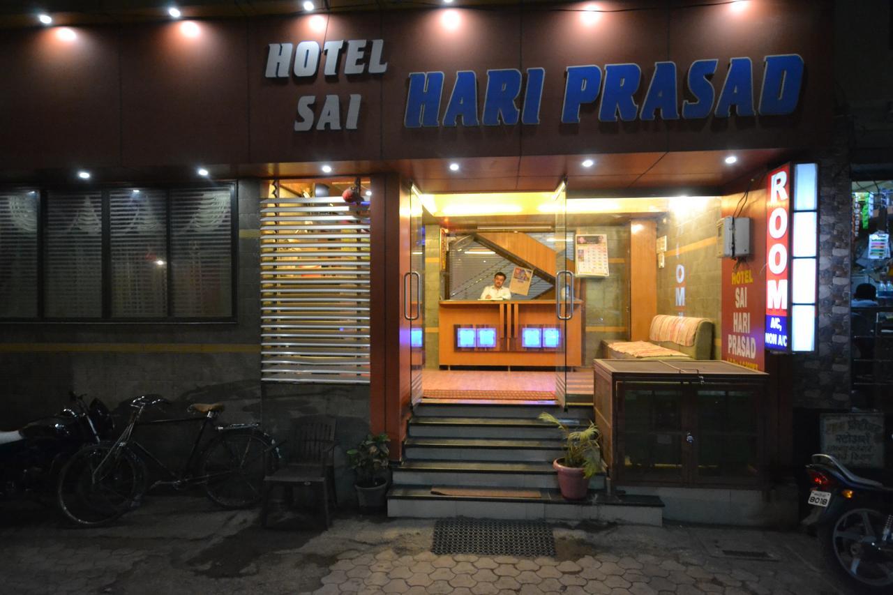 Hotel Sai Hari Prasad Shirdi Extérieur photo